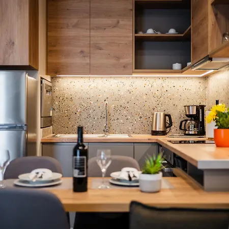 Clio - Newly Renovated With Parking Chania (Crete)