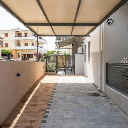 Clio - Newly Renovated With Parking