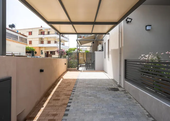 Clio - Newly Renovated With Parking